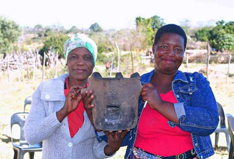 women showcase tsotso stove